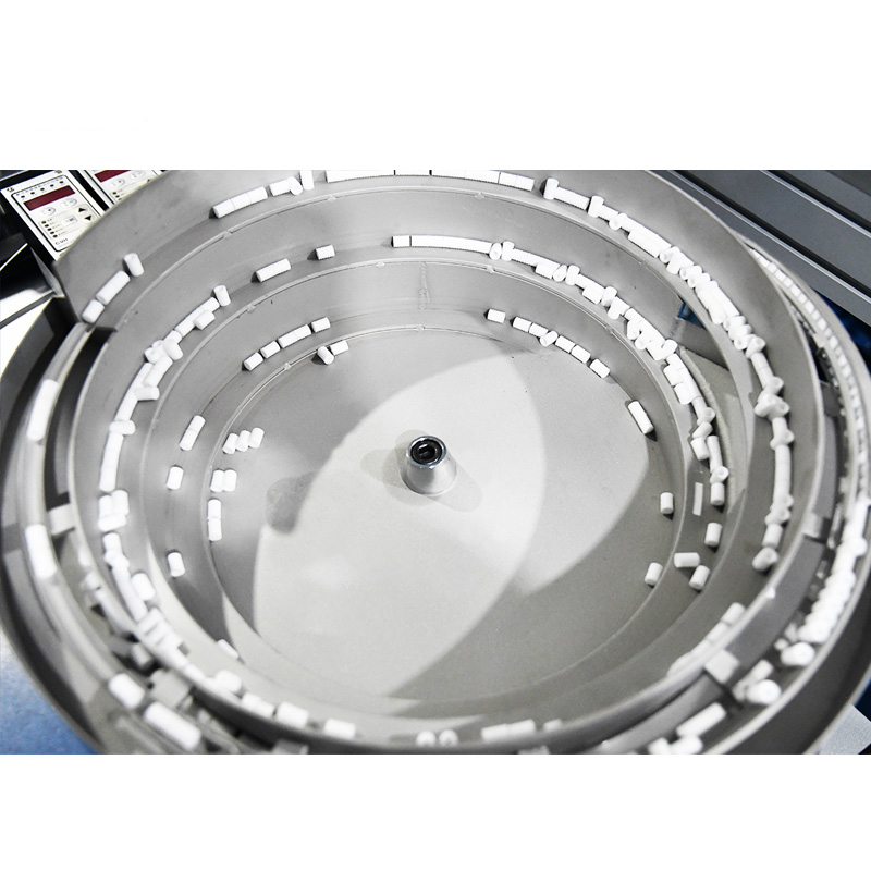 头挂式折叠口罩贴铝条焊带穿扣机